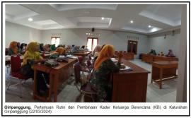 Pertemuan Rutin dan Pembinaan Kader Keluarga Berencana (KB) di Kalurahan Giripanggung